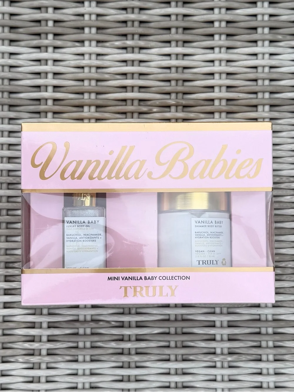 TRULY Vanilla Babies Mini Body Oil & Butter Set - Pink & Gold